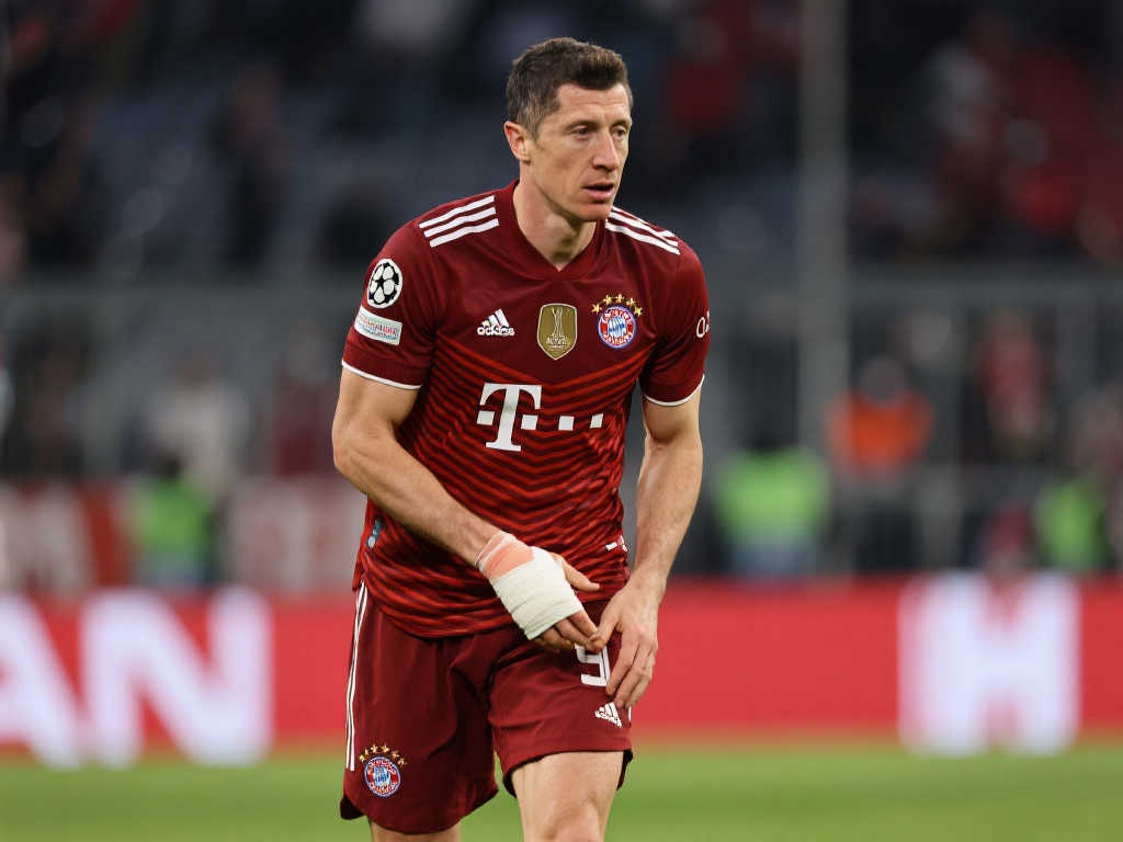 国家德比生死战!莱万不惜服止痛药,誓要对决皇马 国家德比生死战!莱万不惜服止痛药,誓要对决皇马